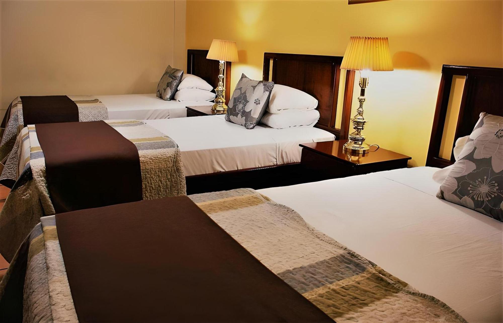 Hotel Puerta Del Sol - San Jose Airport Kültér fotó