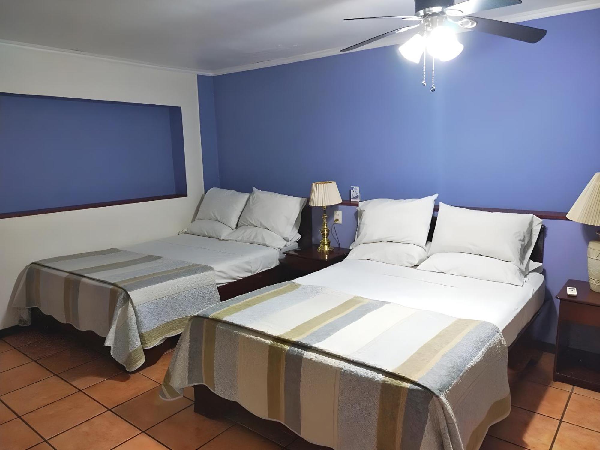 Hotel Puerta Del Sol - San Jose Airport Kültér fotó