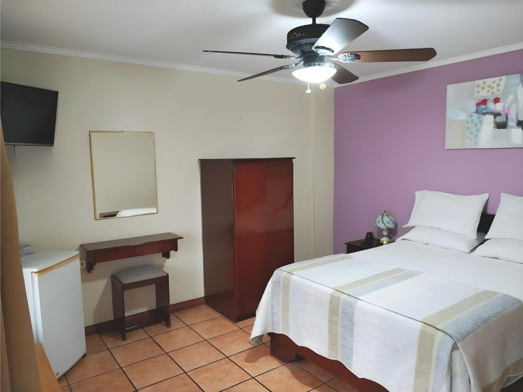 Hotel Puerta Del Sol - San Jose Airport Kültér fotó